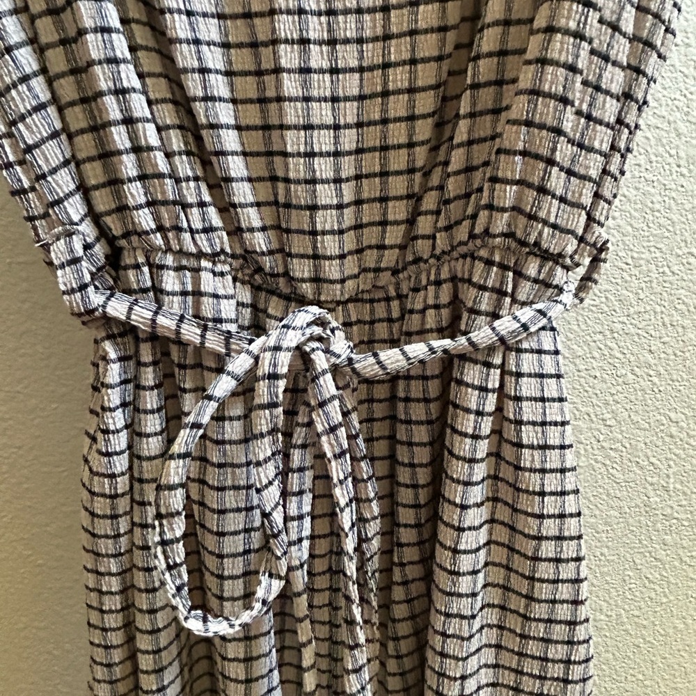 Checkered Women's Jumpsuit NWT - Picture 4 of 6